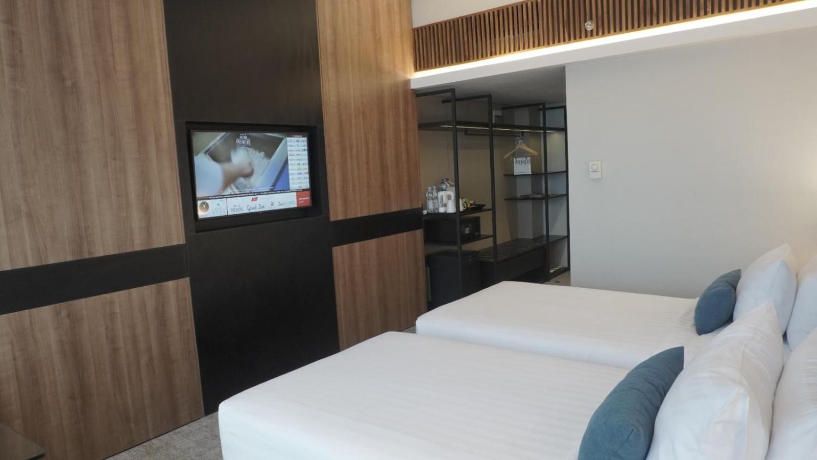 The Premiere Hotel Pekanbaru Exterior foto