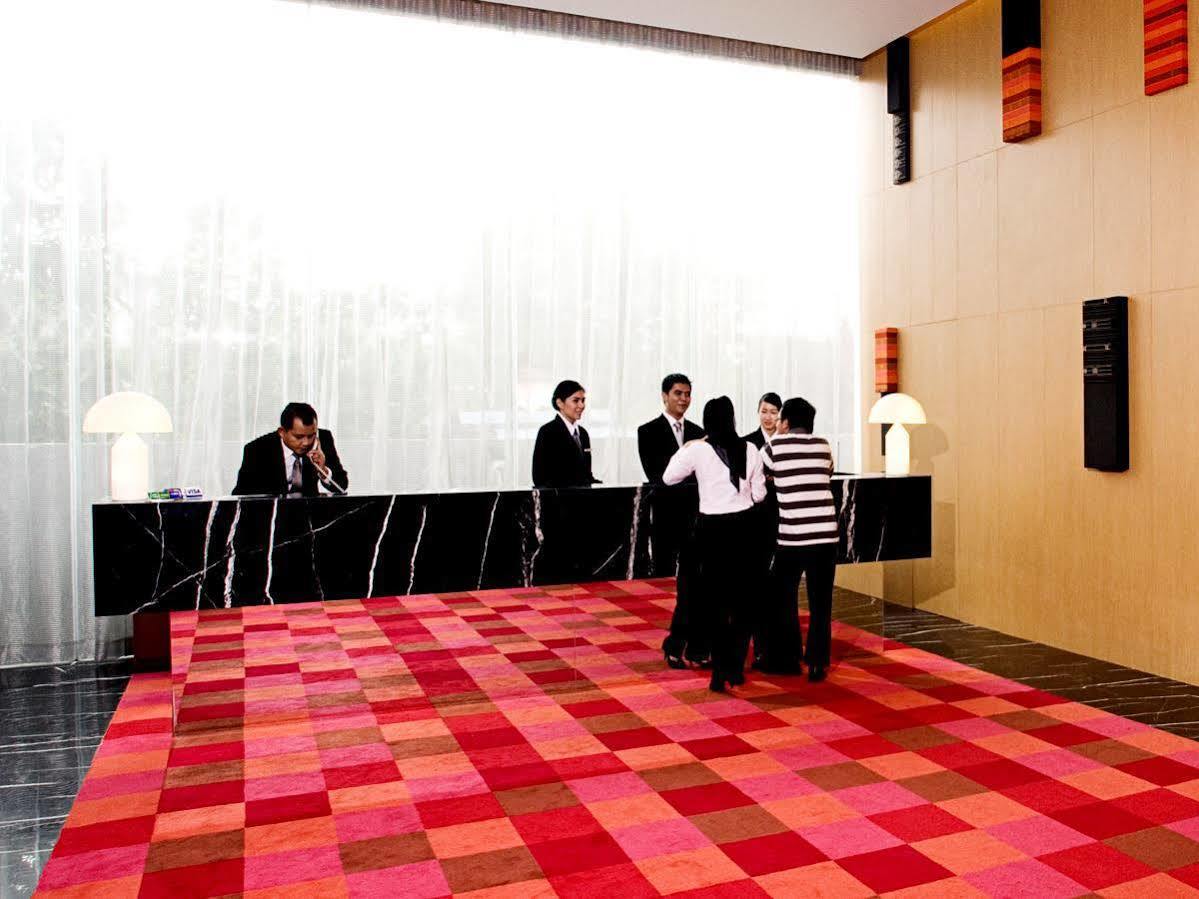 The Premiere Hotel Pekanbaru Exterior foto