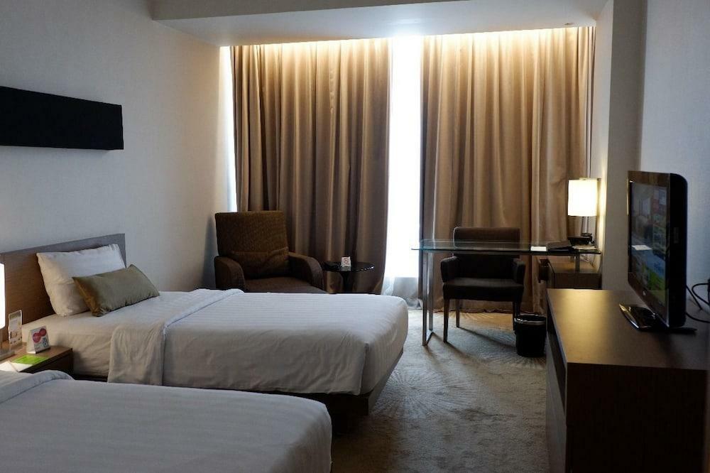 The Premiere Hotel Pekanbaru Exterior foto